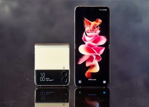 Samsung Galaxy Flip 3