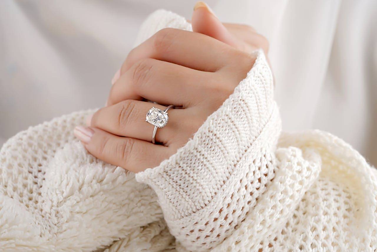 Model Cincin untuk Jari Gemuk yang Bikin Jari Tampak Ramping & Jenjang