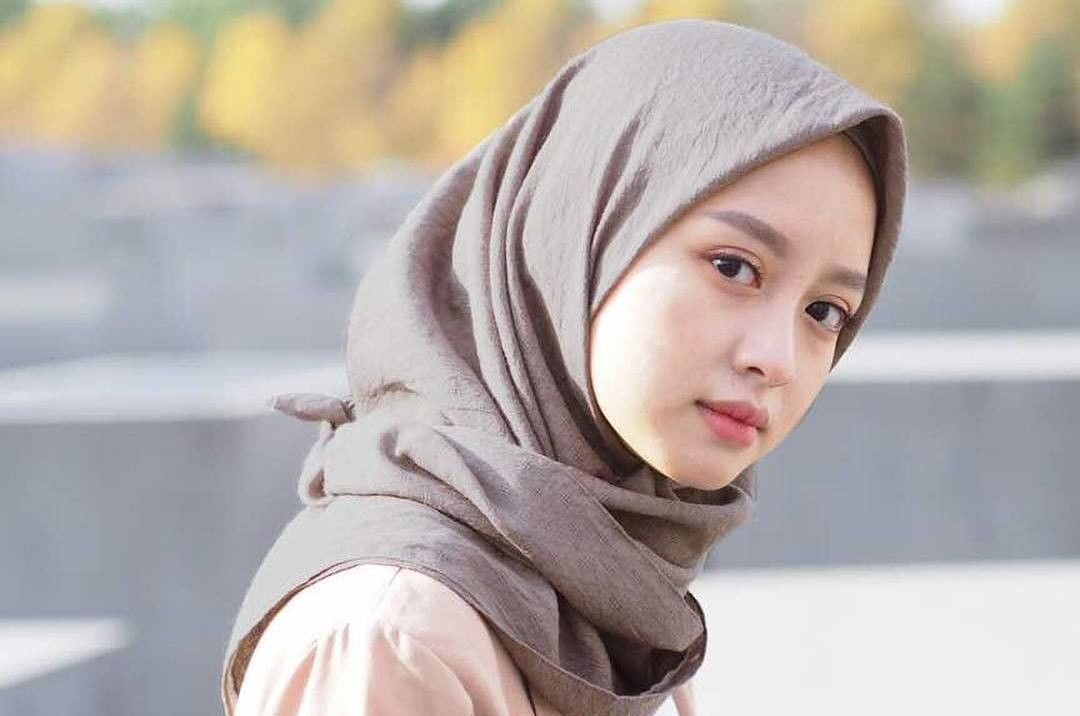 Tips Memilih Jilbab Yang Pas Untuk Wajah Bulat