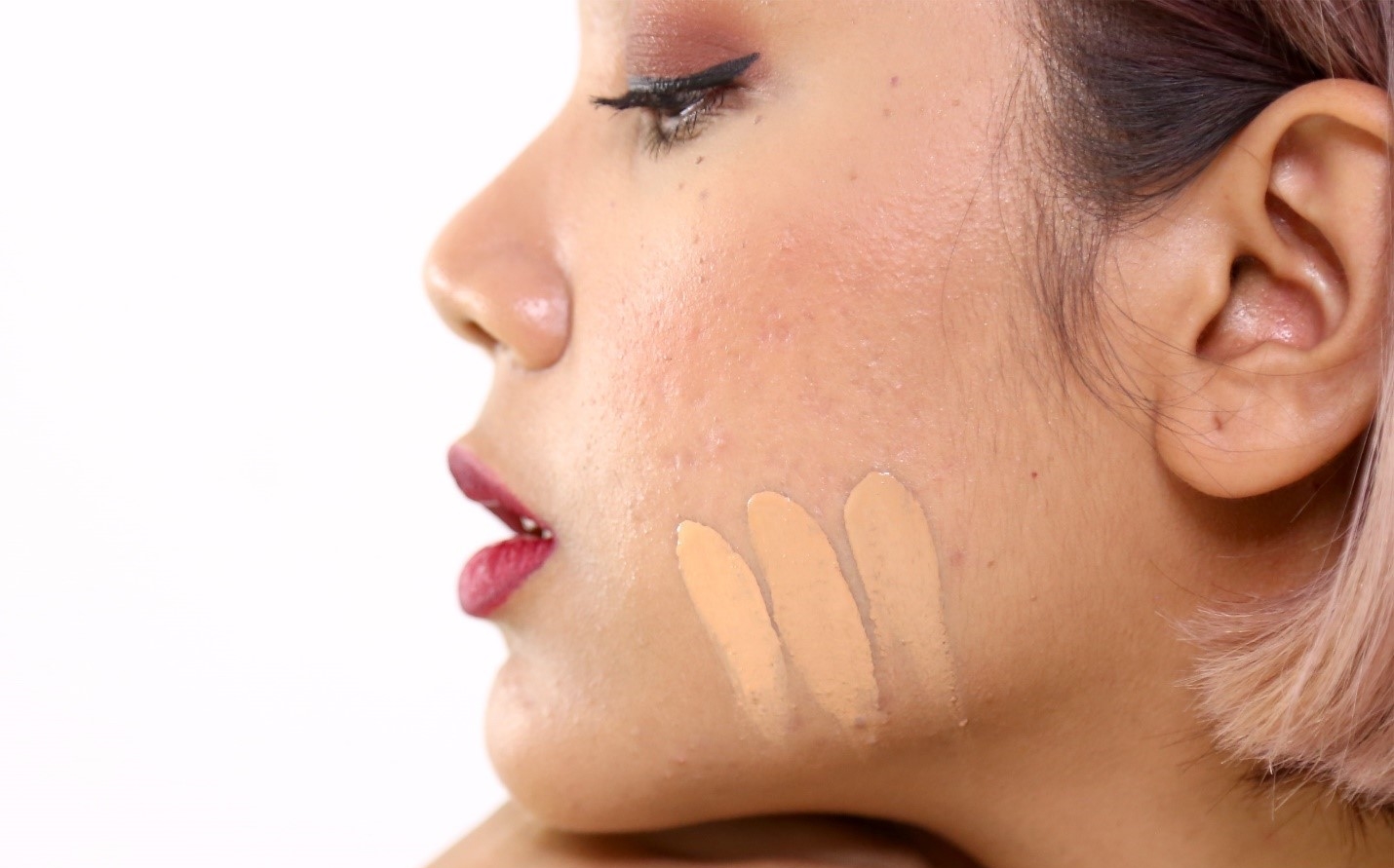 Tips Memilih Warna Foundation agar Kulit Sawo Matang