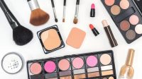 Daftar Alat Makeup Wajib bagi Pemula