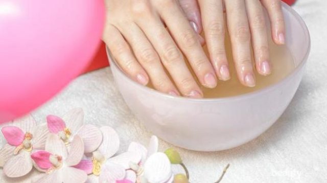 Penyebab Kuku Kuning dan Cara Mengatasinya Secara Alami