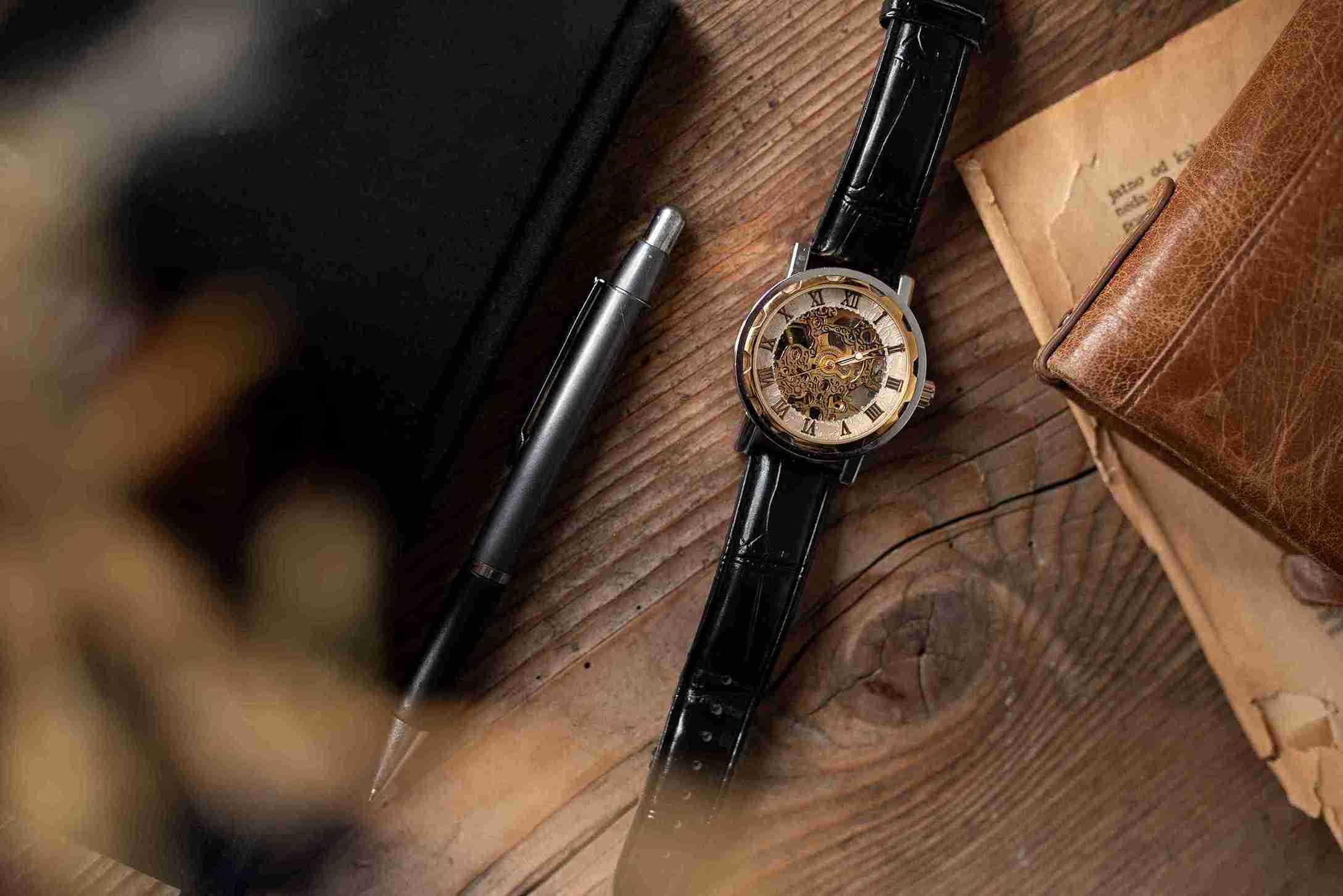 10 Rekomendasi Jam Tangan Klasik untuk Investasi