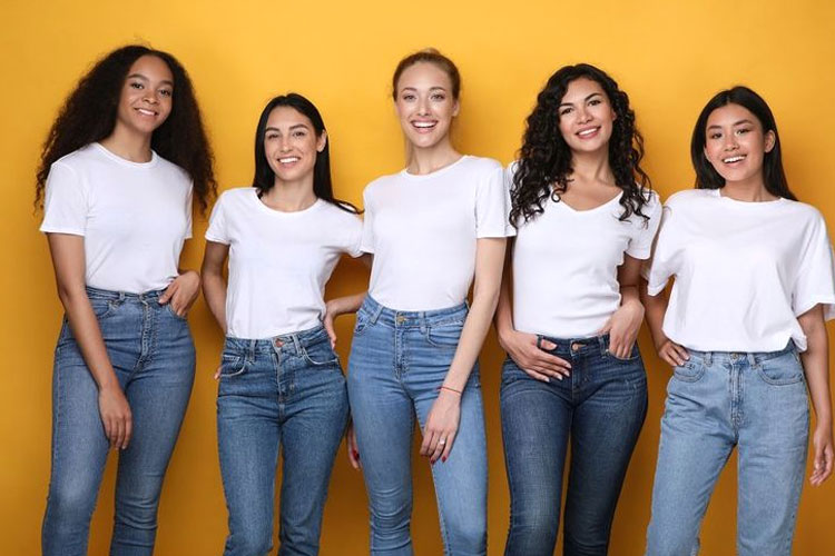 10 Tips Memilih Pakaian Sesuai Bentuk Tubuh