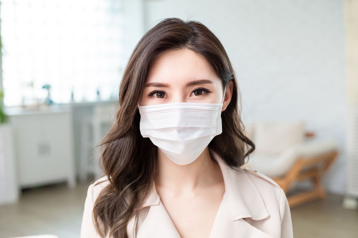 Trik Makeup Agar Tahan Lama Walaupun Pakai Masker